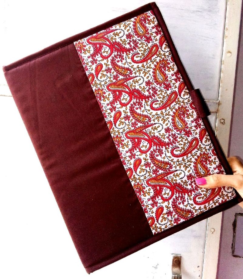 NEW GORGEOUS FOLDER