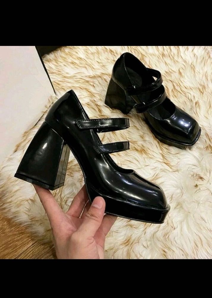Mary Jane Heels 👠
