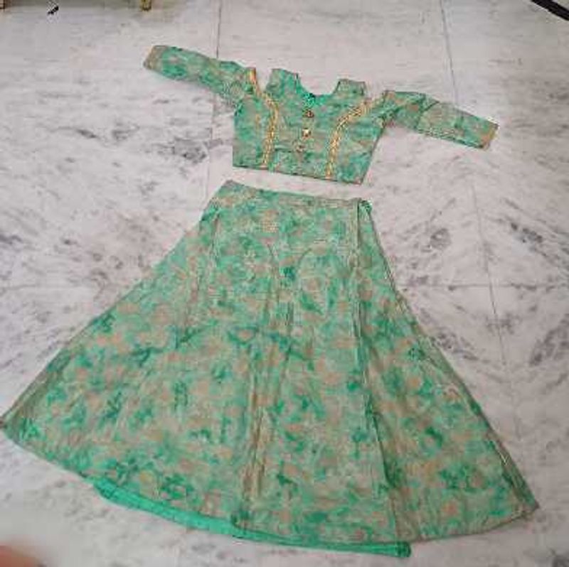 Green crop top and skirt dress with shrug Set