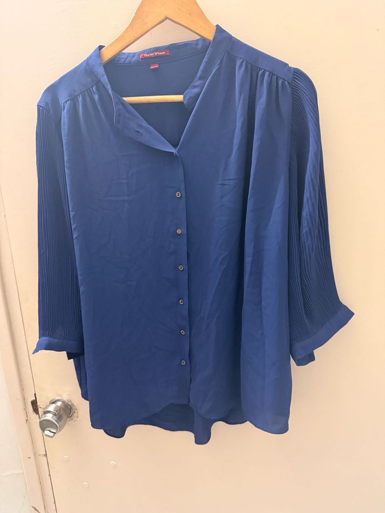Elegant Navy Blue Pleated Sleeve Top