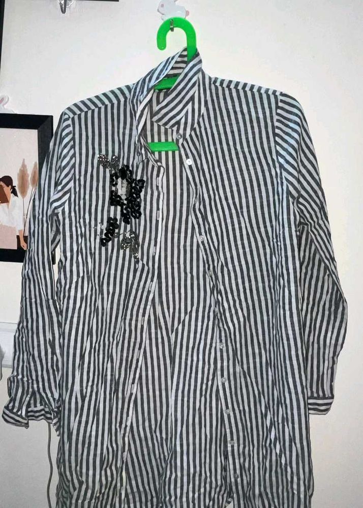 Striped Button-Down oversizedl Shirt