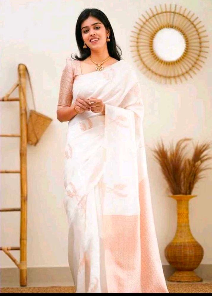 Elegant White Cotton Saree with blouse