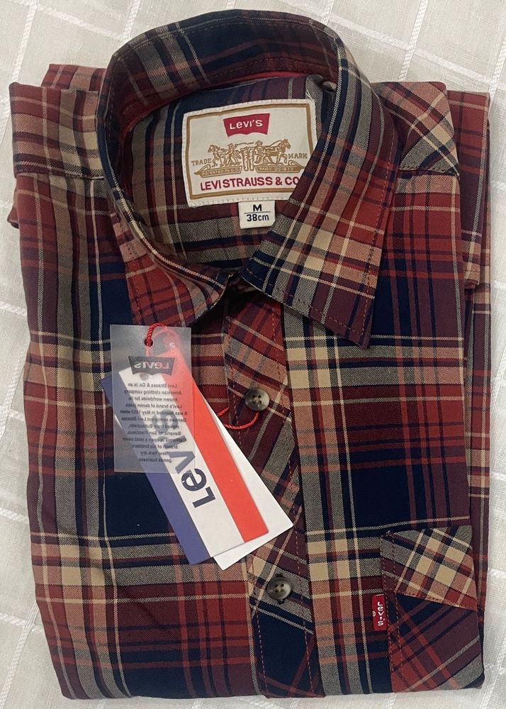 Levis Shirt 🏷️