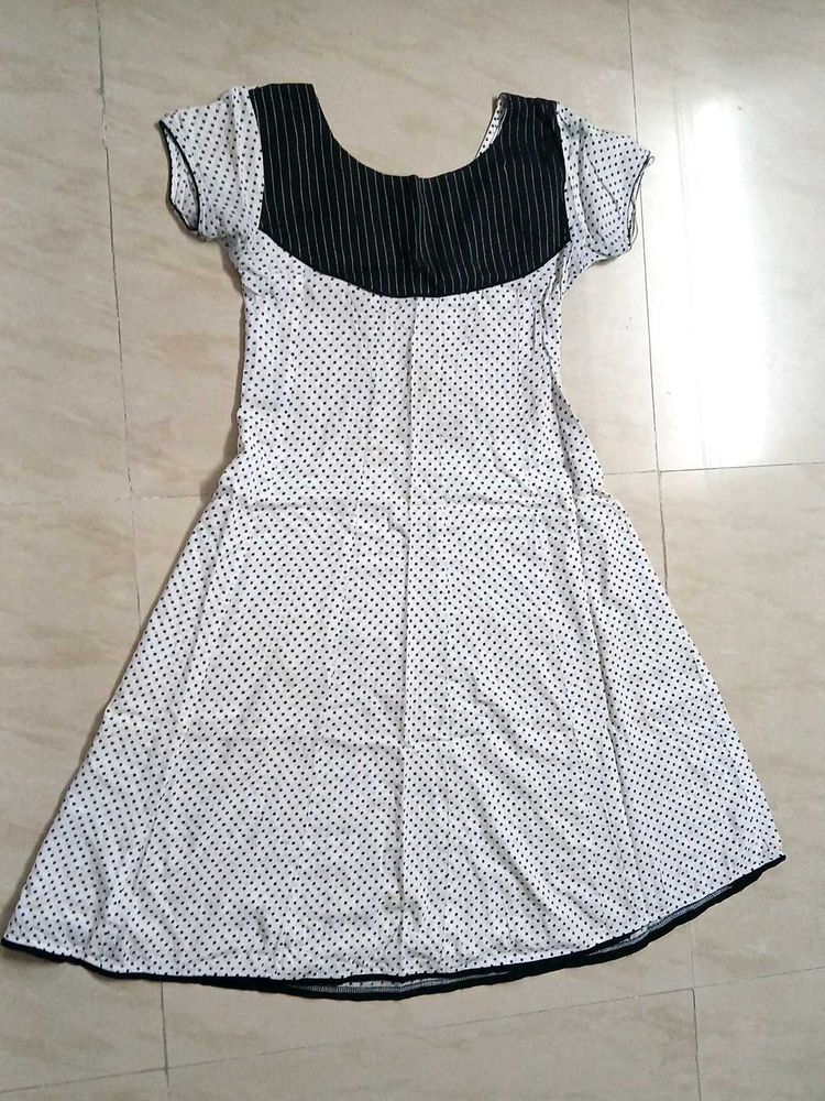 Women&#39;s Kurtha