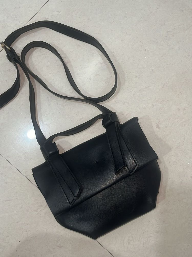 Miniso Black Sling Bag