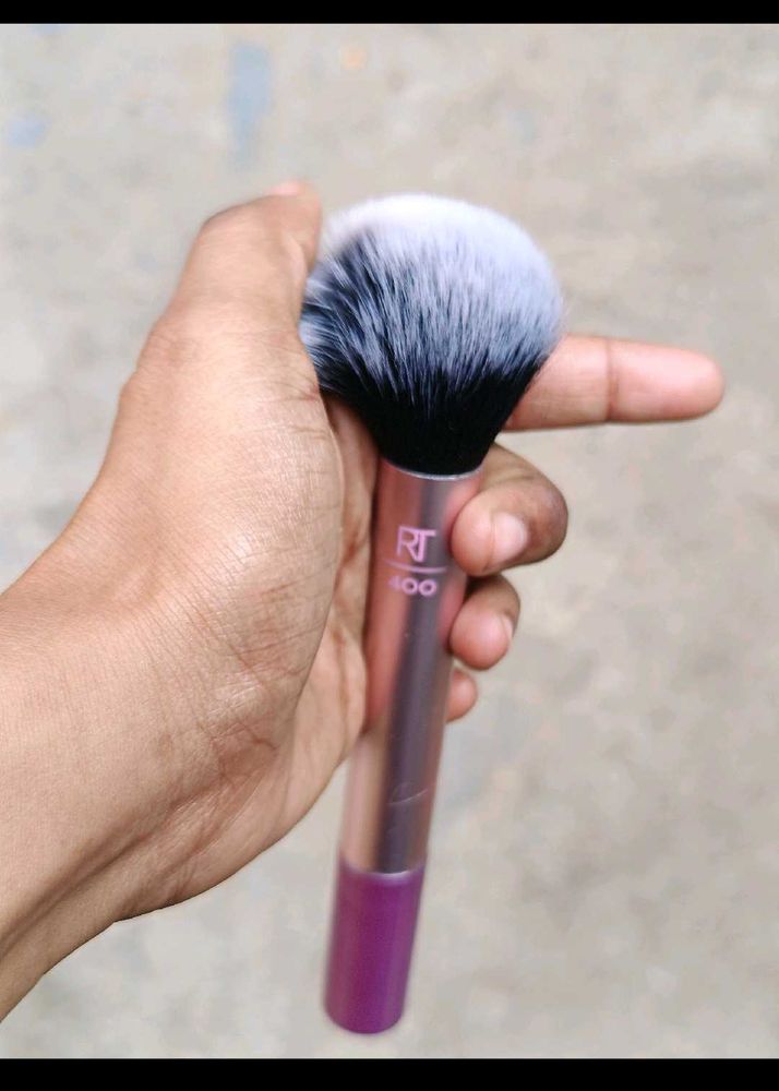 Real Techniques Blush Brush