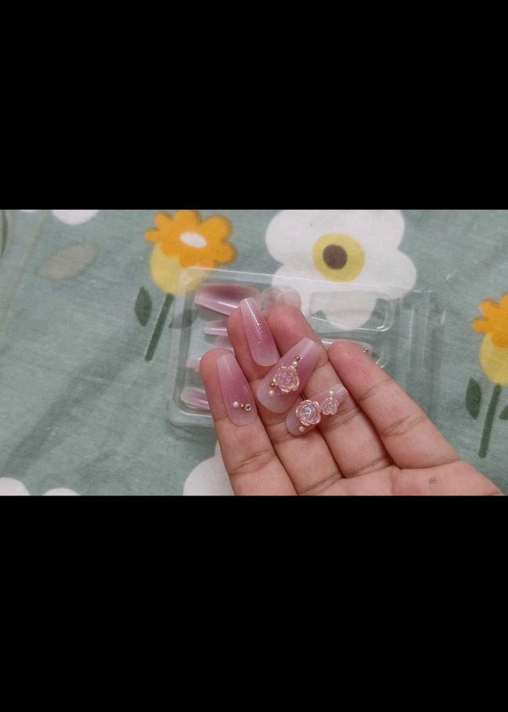 Press-on Nails