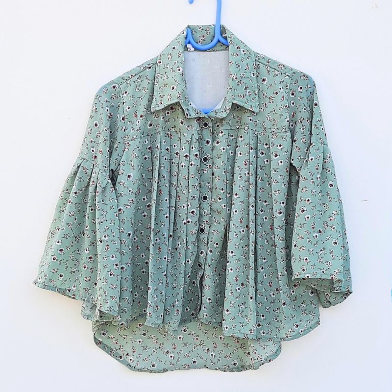 Women Top Size M