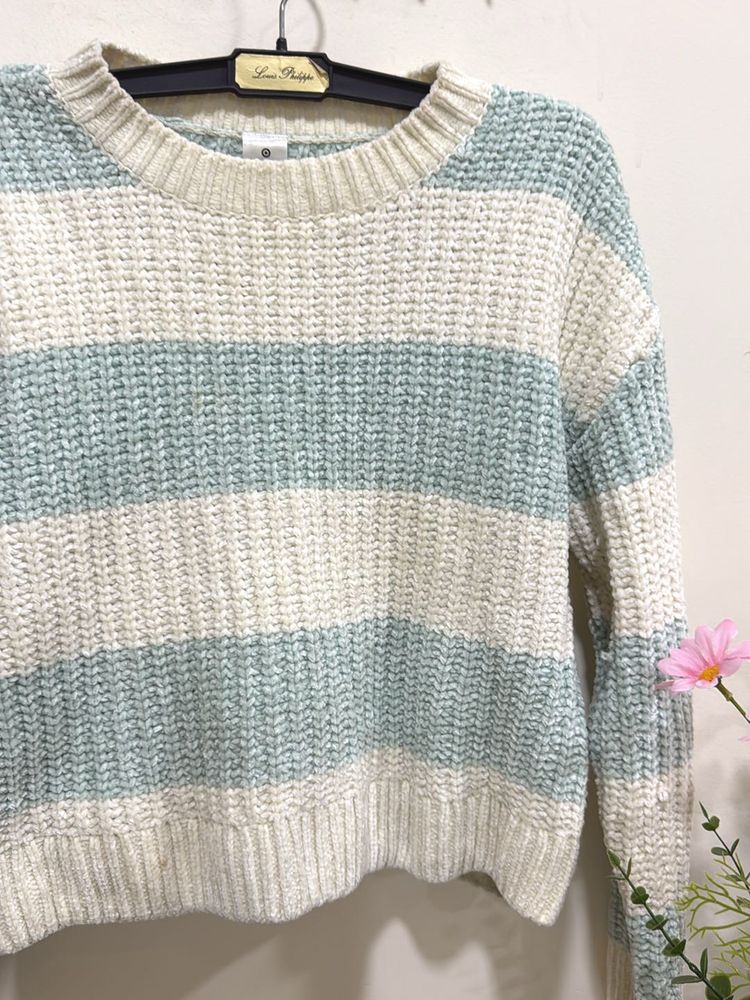 Knitted light Blue top