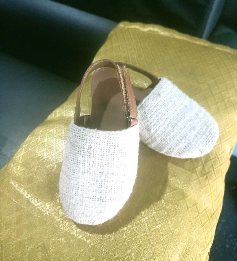 White Woven Clogs Combo