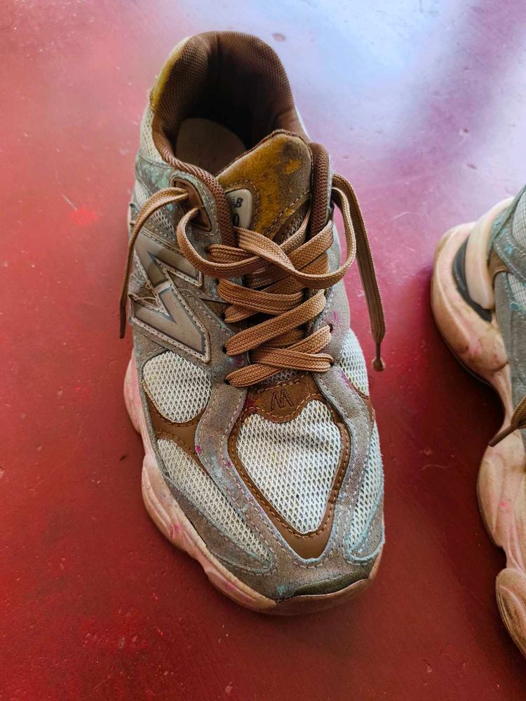 Balance Sneakers