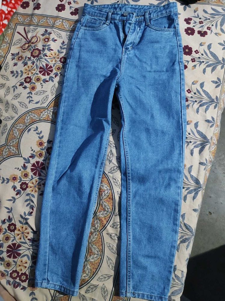 Straight Fit Jeans ✨