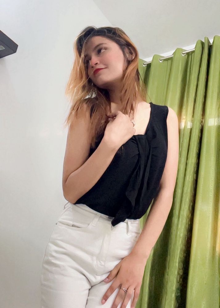 Sleeveless Black Top