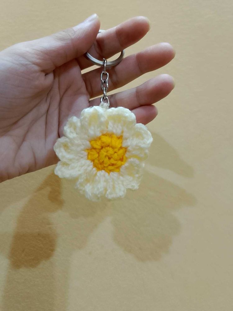 Crochet Daisy Keychain