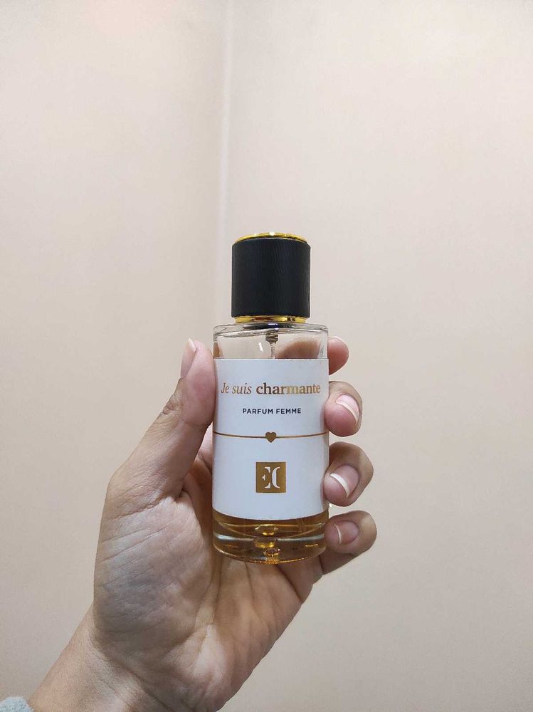 Je Suis Charmante Perfume