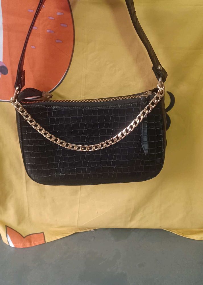 Black Chain Shoulder Bag