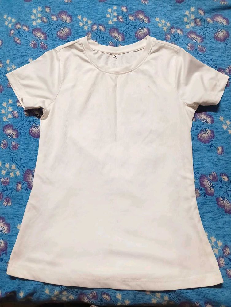 white tshirt