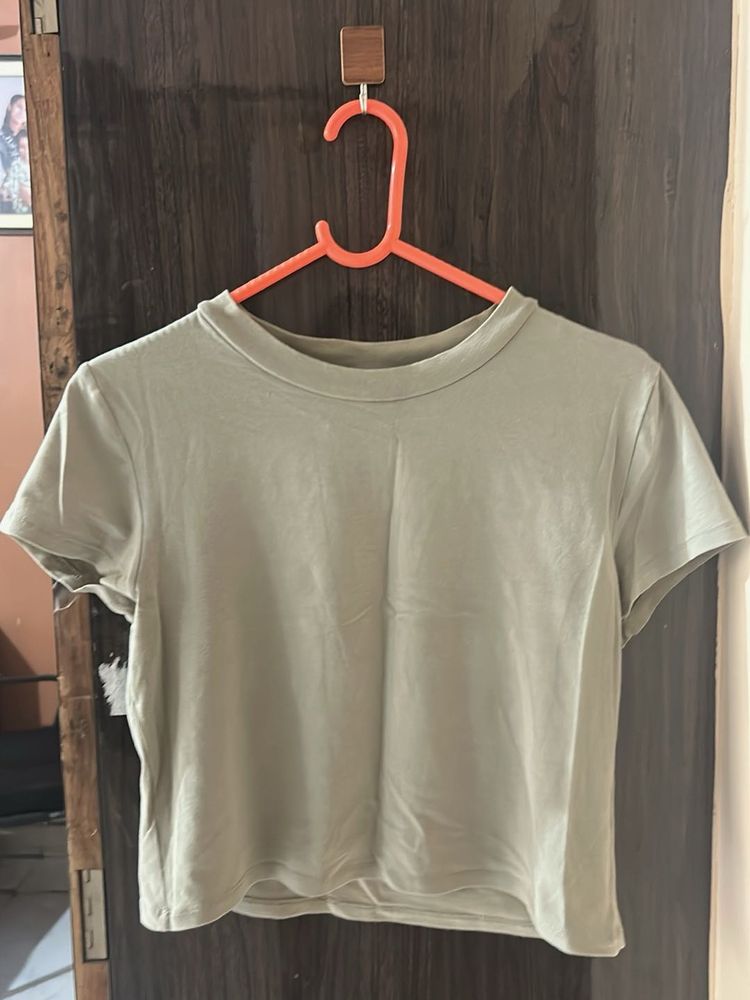 H&amp;M Casual Olive Green T-Shirt