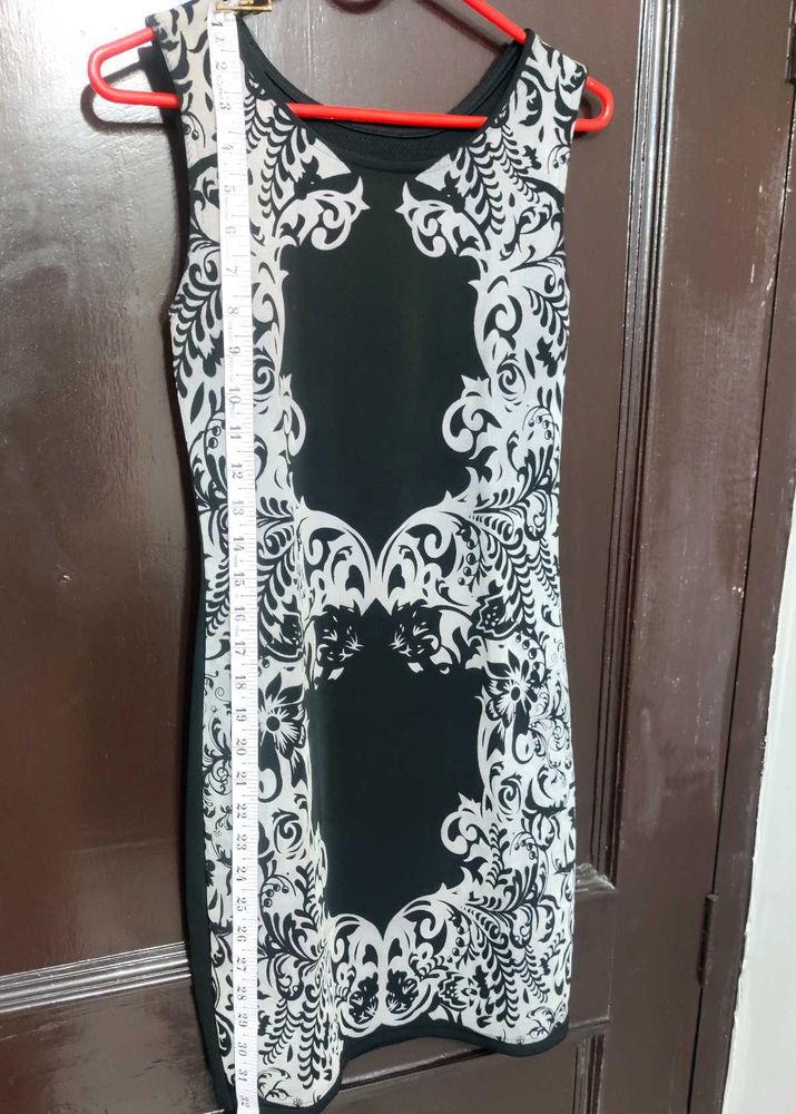 Chic Black &amp; Gray Bodycon Dress