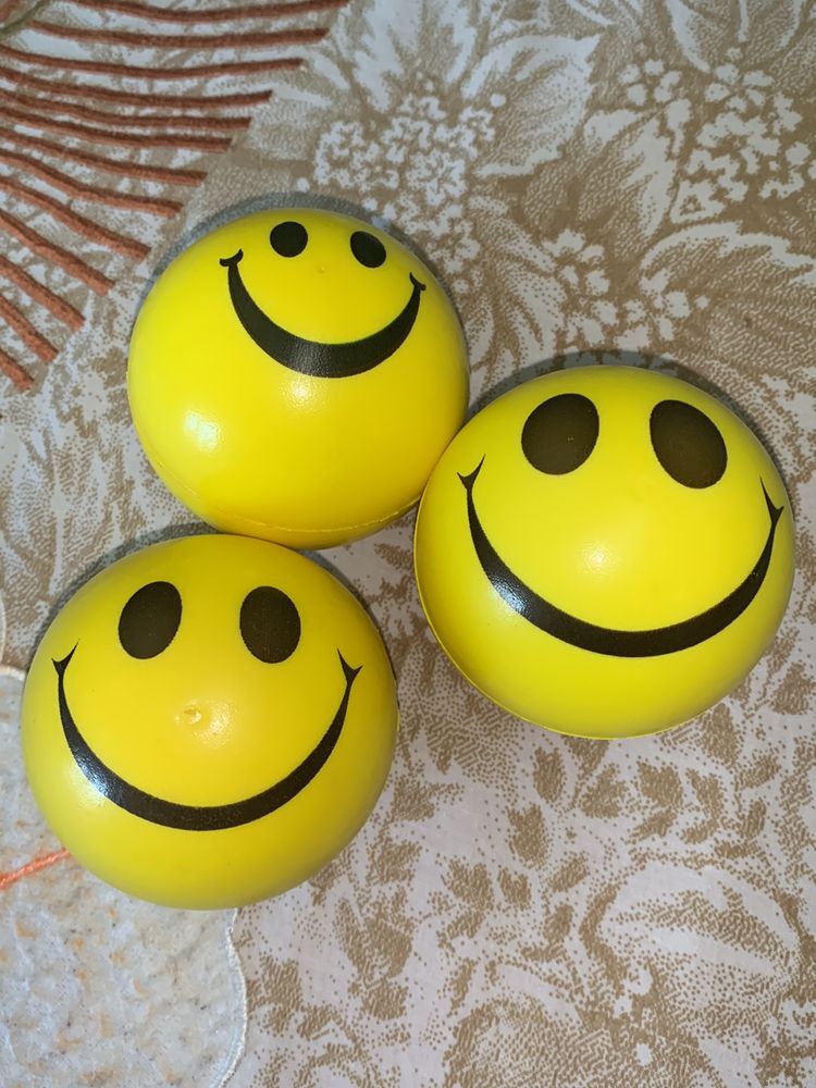 Smiley Balls New 3pc Combo