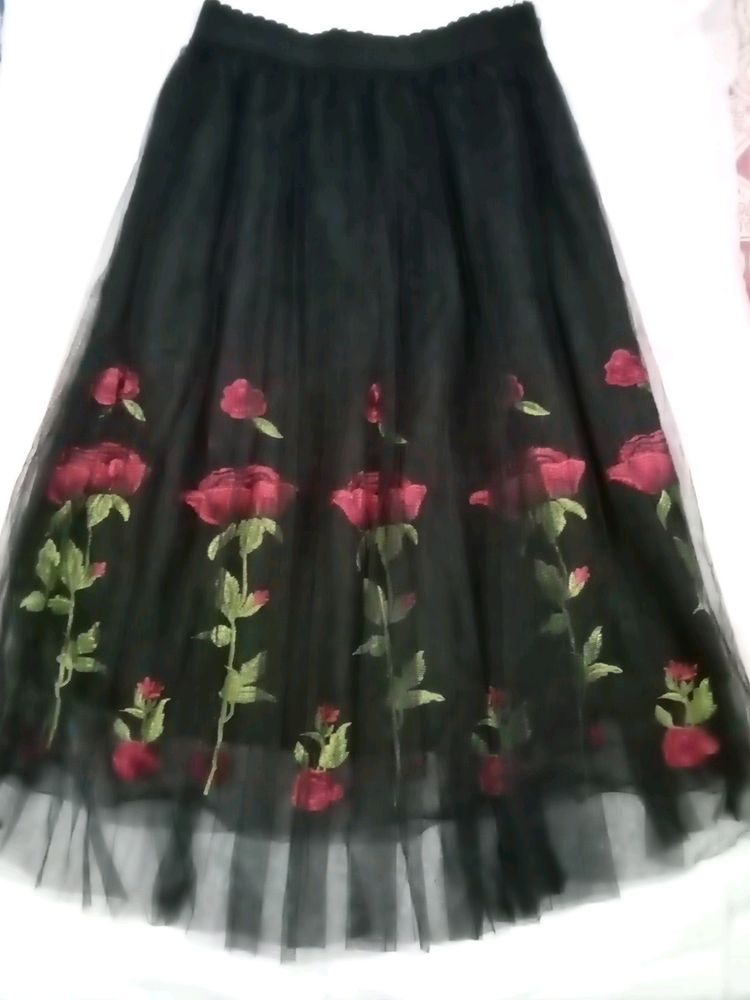 Netted Black Skirt