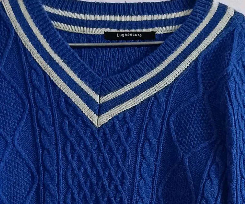 Lugnoncure Blue Cable Knit V-Neck Sweater