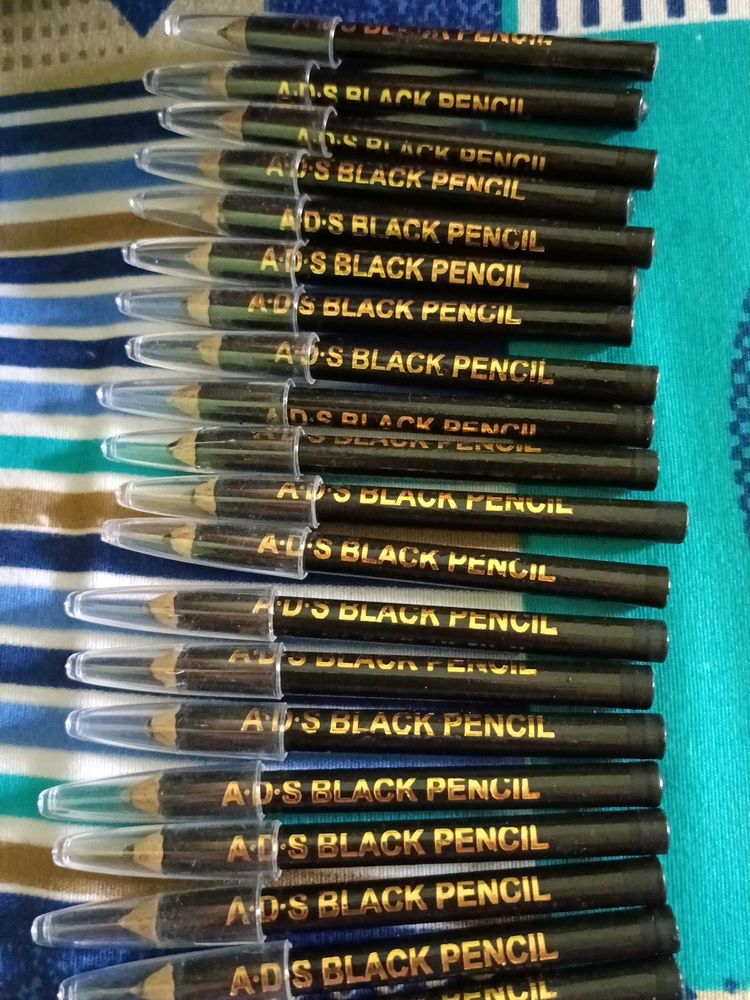 Outlined pencils 26 Pieces