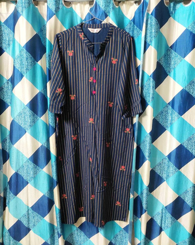Meeranshi Striped Floral Kurti