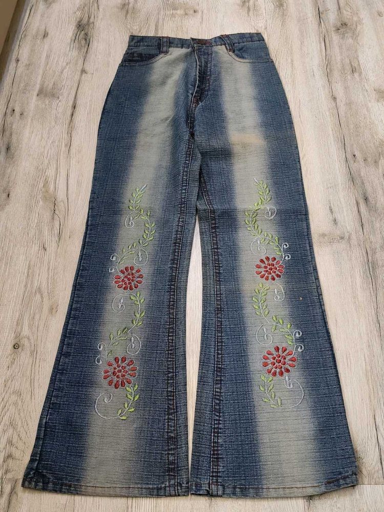 Ma1384 Sabrin bootcut jeans waist 24 inches