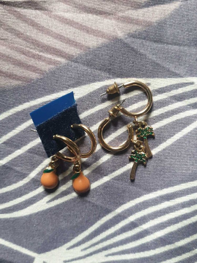Earrings pair