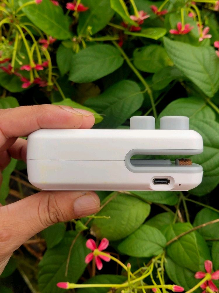 Portable Mini Sealing Machine + 18 PCS Food Packet