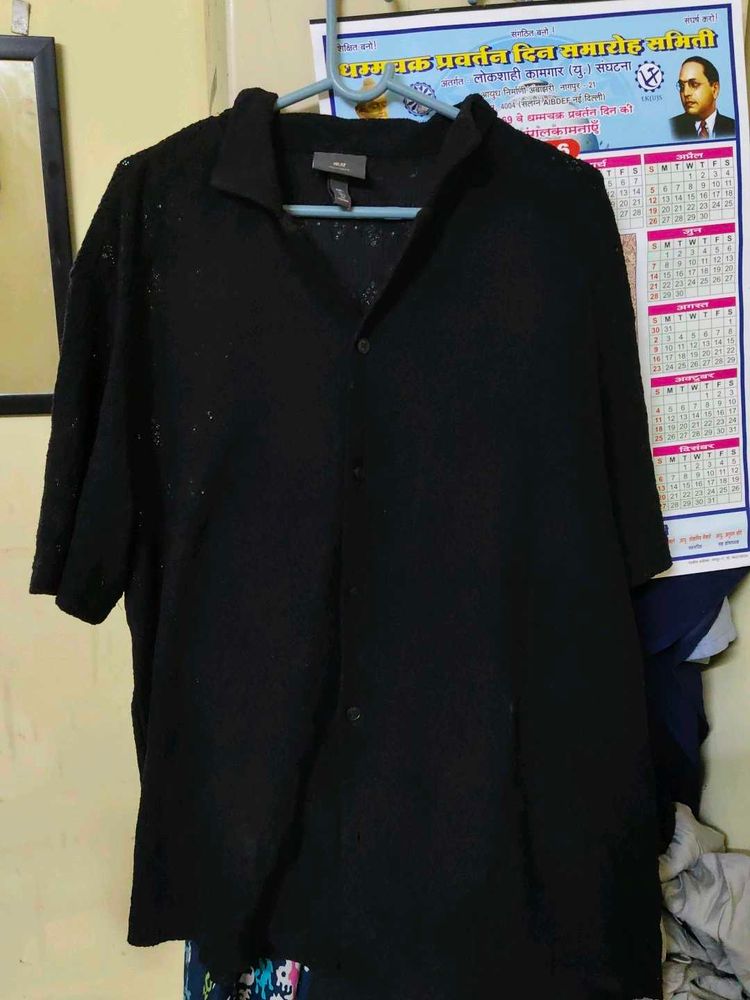 Black H&amp;M Shirt