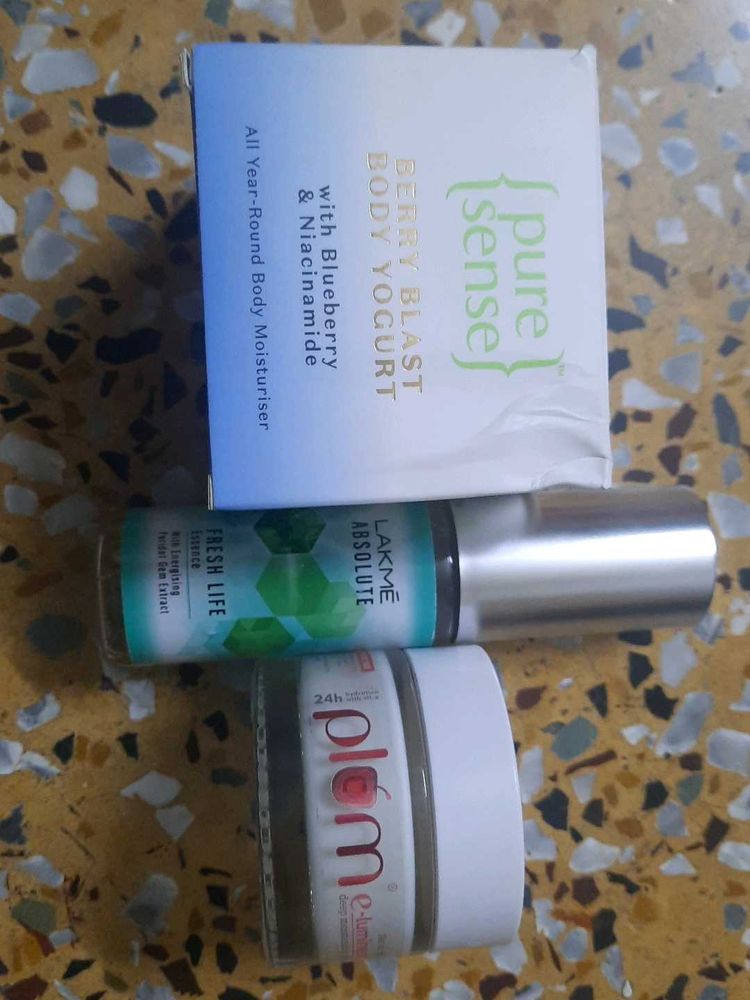 Skincare Bundle: Pure Sense, Lakme, Plum