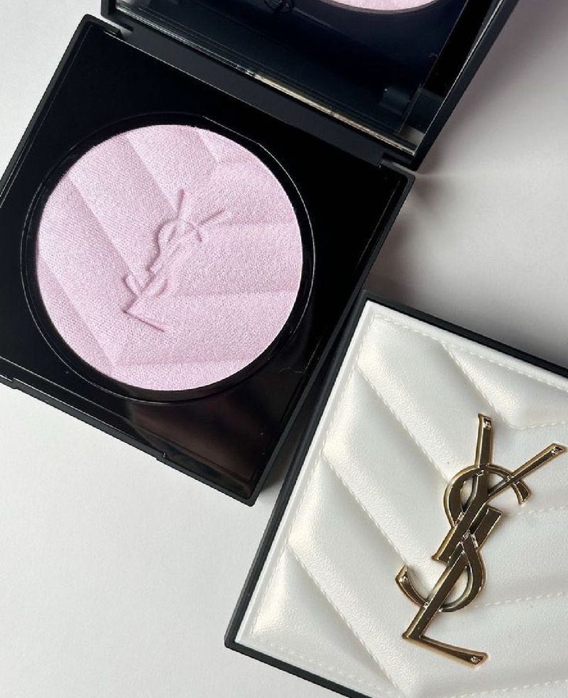 YSL HIGHLIGHTER
