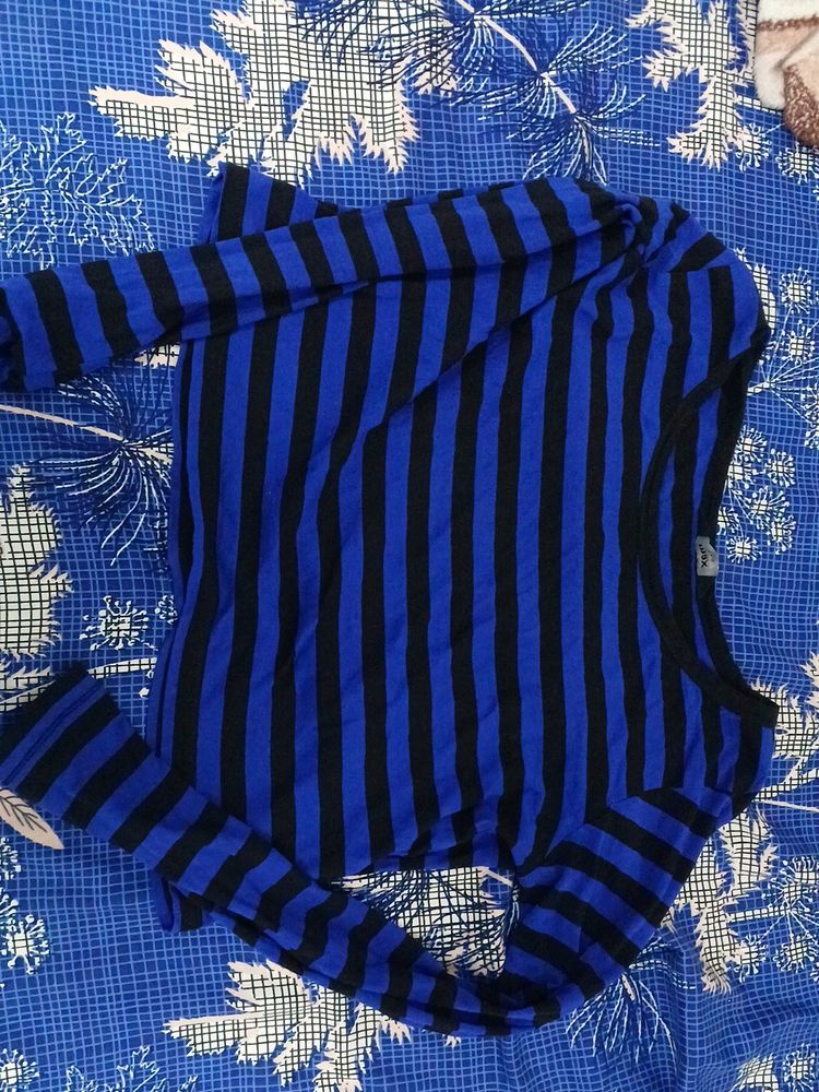 Max Crop Full Sleeves Top