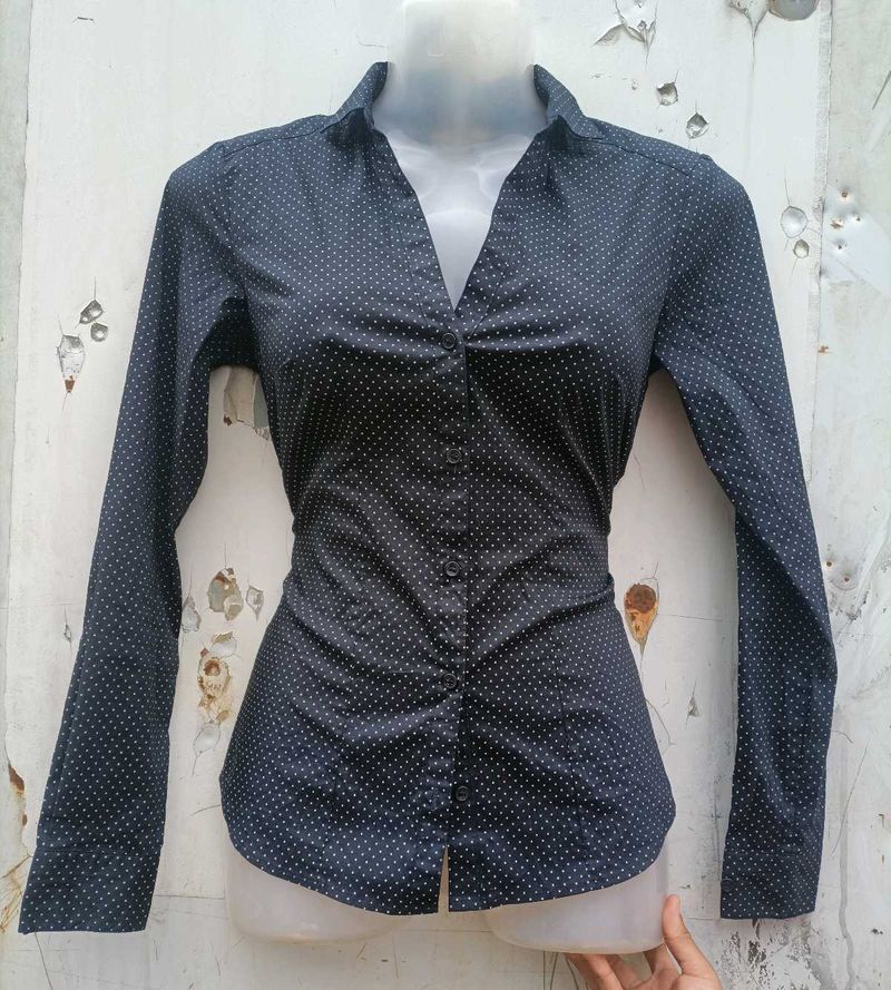 H&amp;M Office Siren Shirt