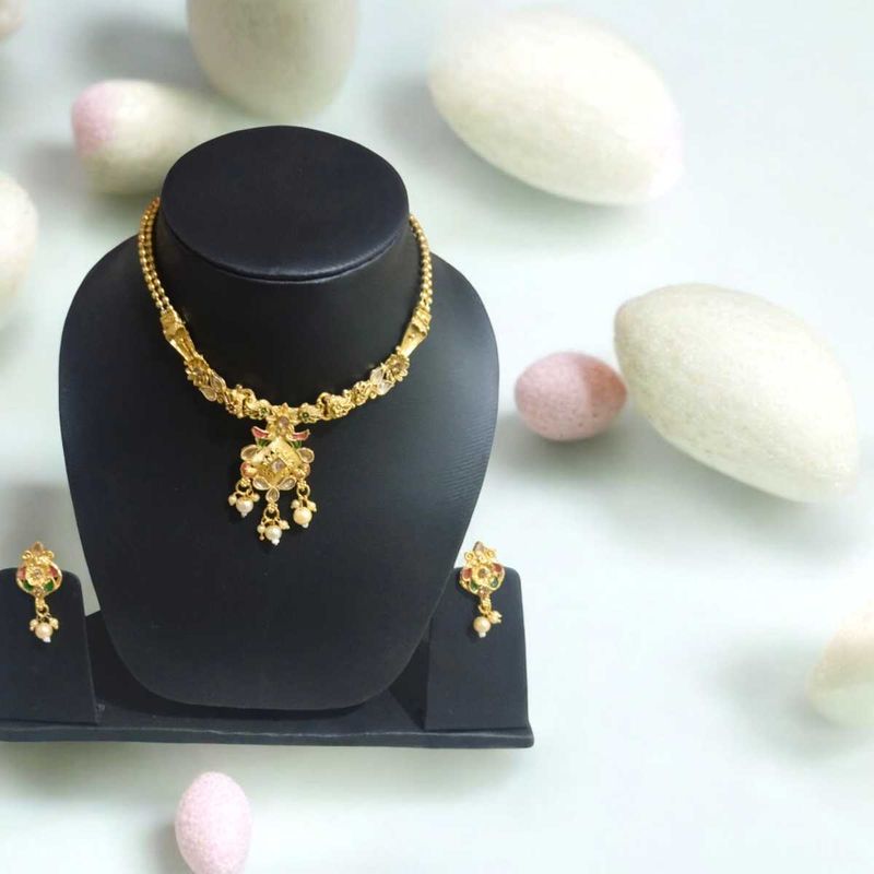 Elegant Necklace Set