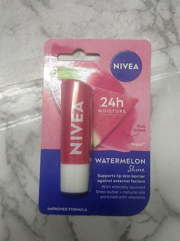 NIVEA Watermelon Shine Lip Balm