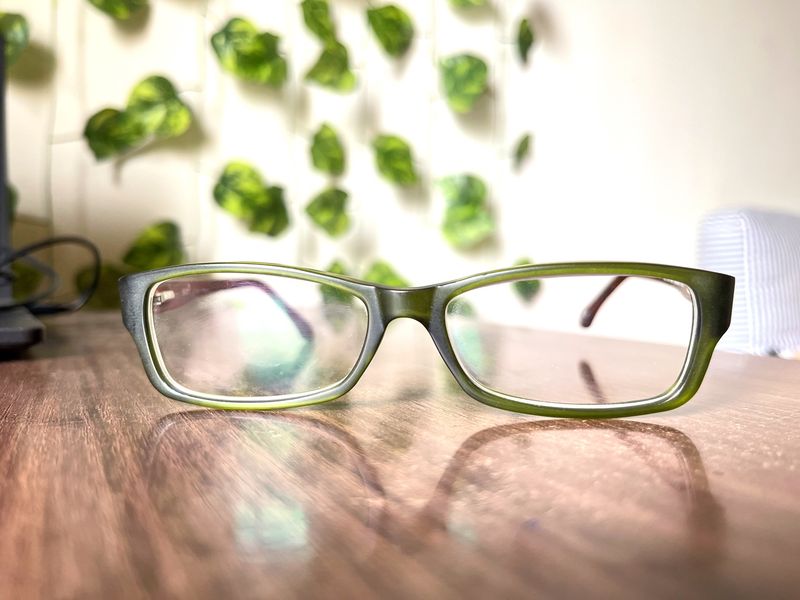 Anti-glare Spectacles Green Color Frame With Case