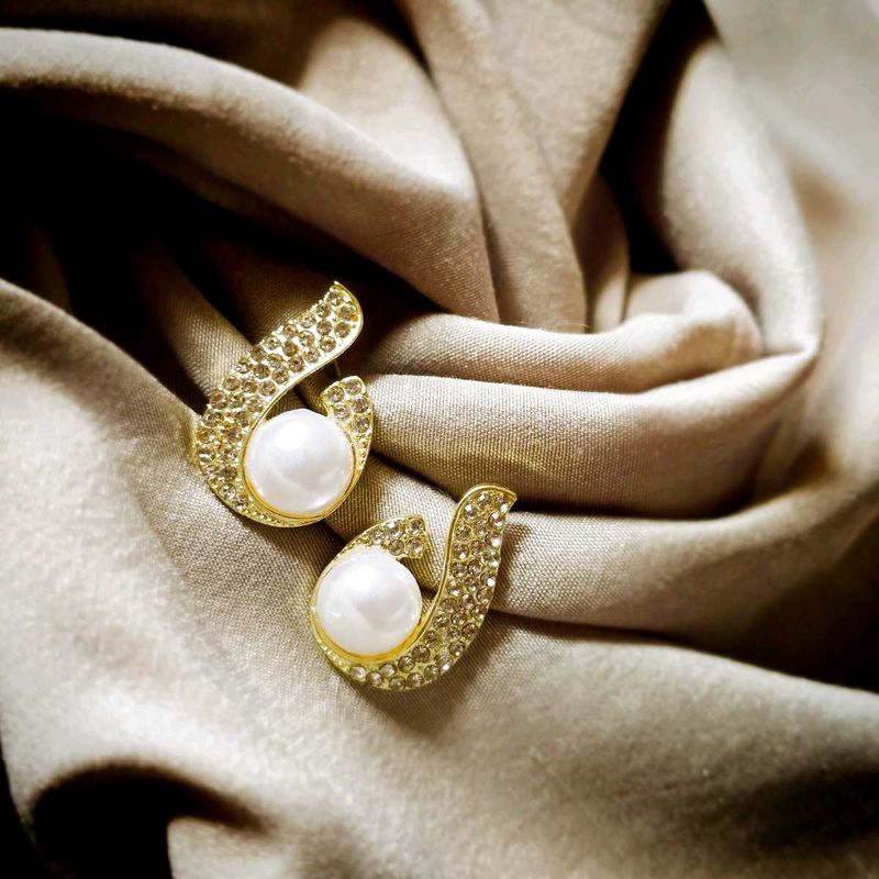 Korean Wave Pearl Earrings