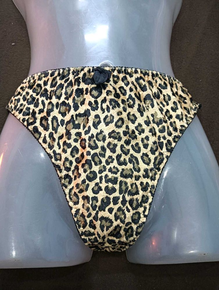 Leopard Print 🖤30,32Briefs