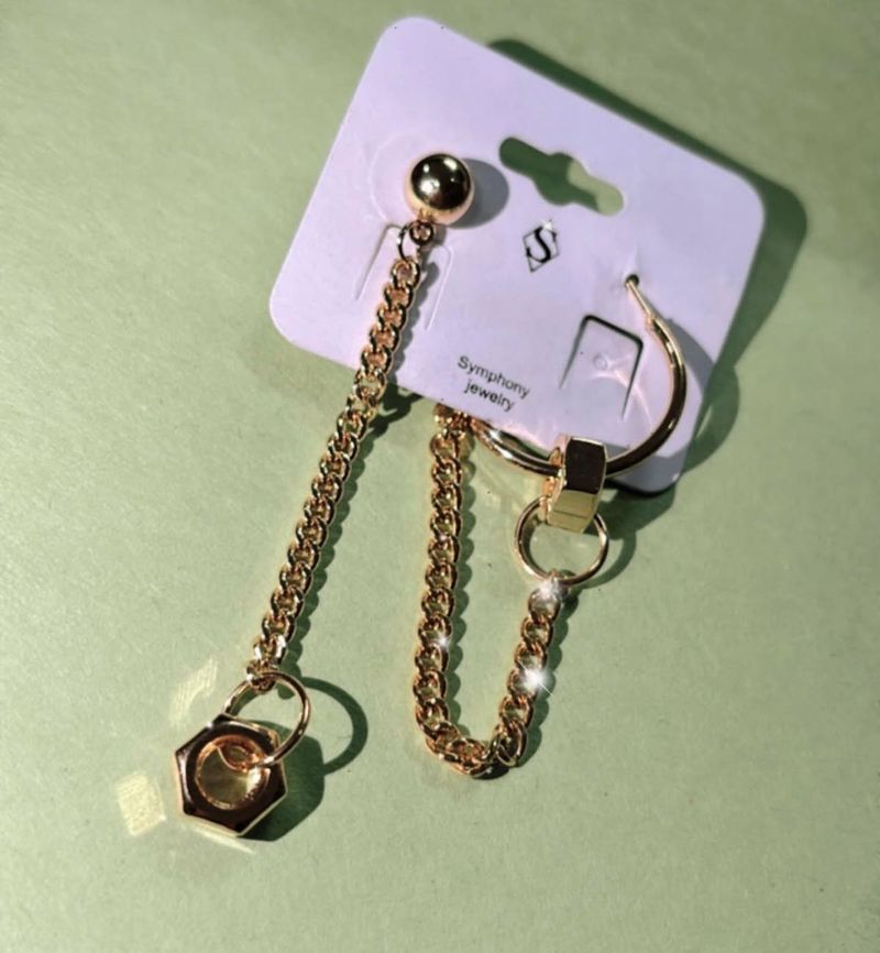 Earings