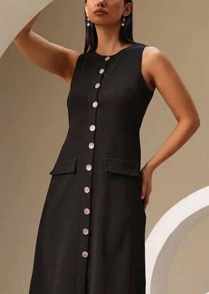 Chic Black Sleeveless Dress