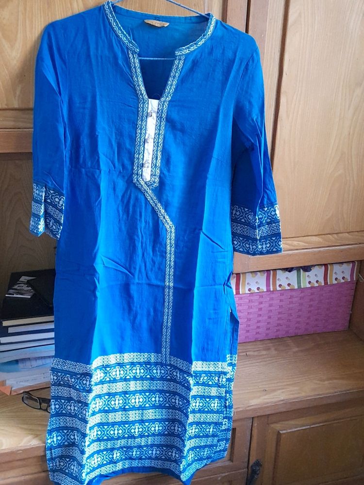 Aurelia Kurta
