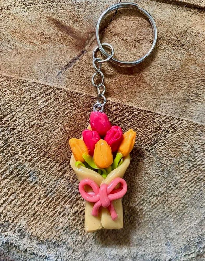 Tulips Floral Boquet Keychain🌷✨