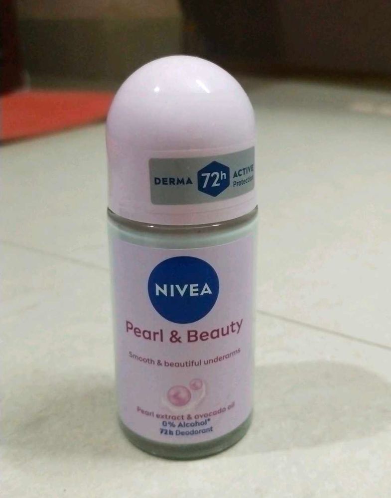 Nivea Pear And Beauty Smooth Roll On