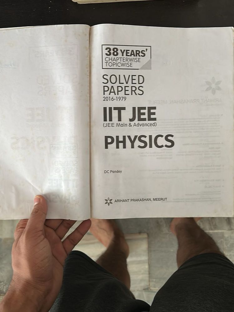 Book Of Physics Solved Papers 38 Years Chapterwise
