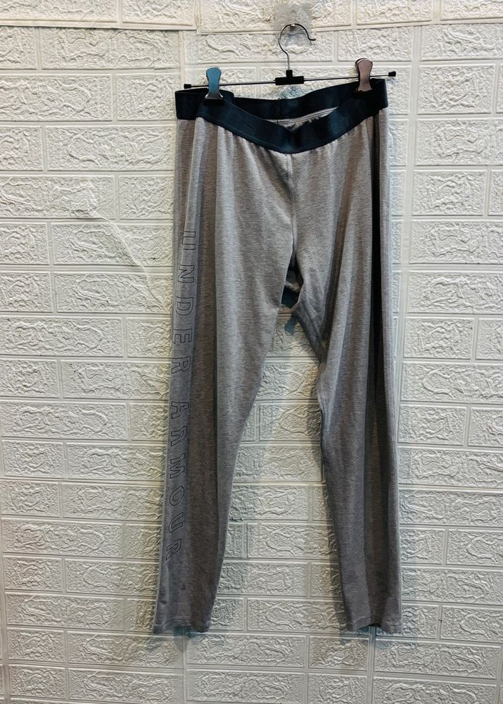 🇦🇺 Under Armour Imported Leggings