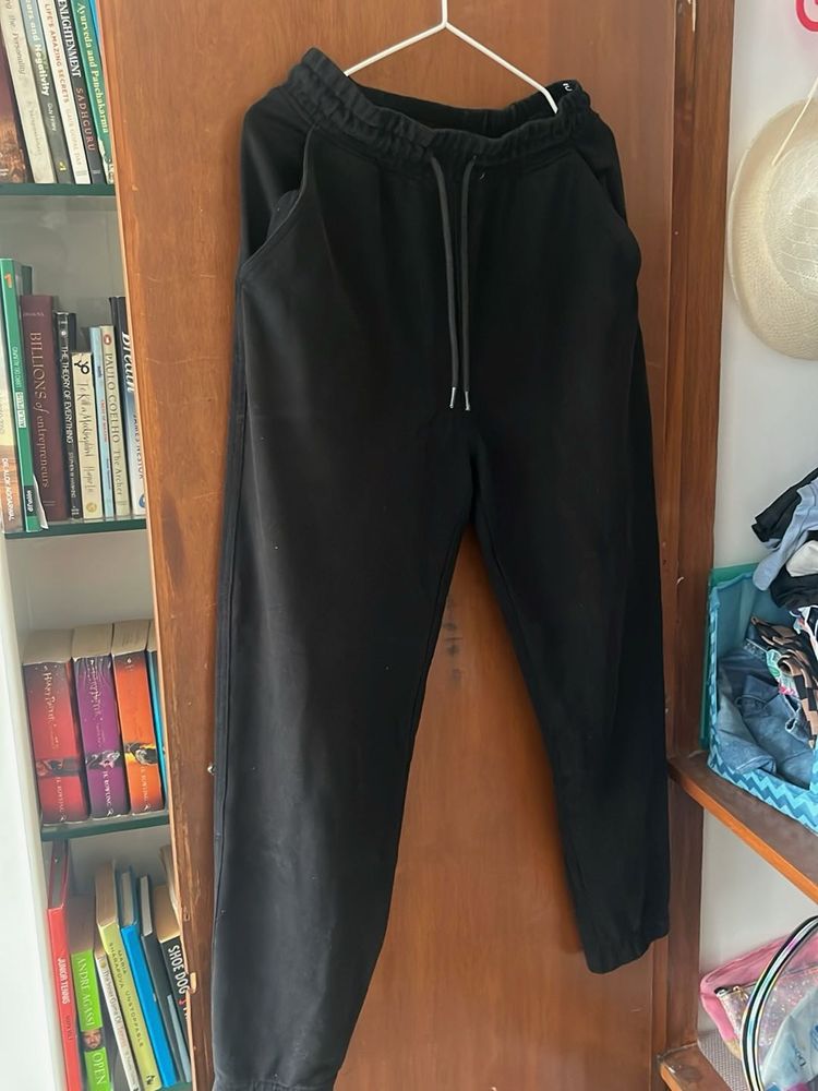 Black Joggers M
