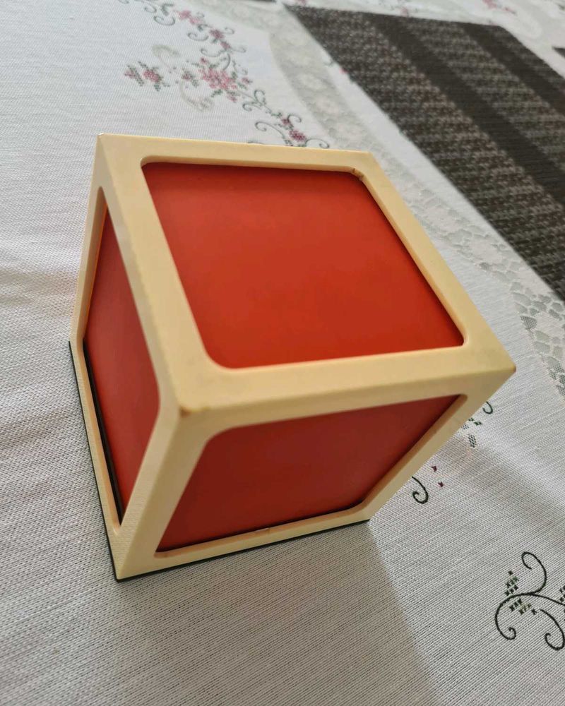 Cube Photo Frame